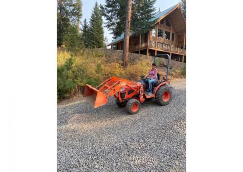 2014 Kubota Tractor with loader and snowblower